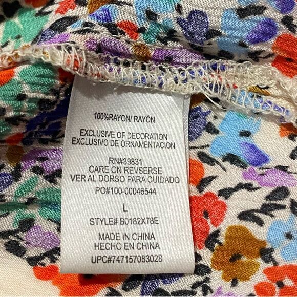 Democracy Boho Floral Crisscross V-Neck Embroidered Lace Neck Blouse Women's L - Picture 11 of 15